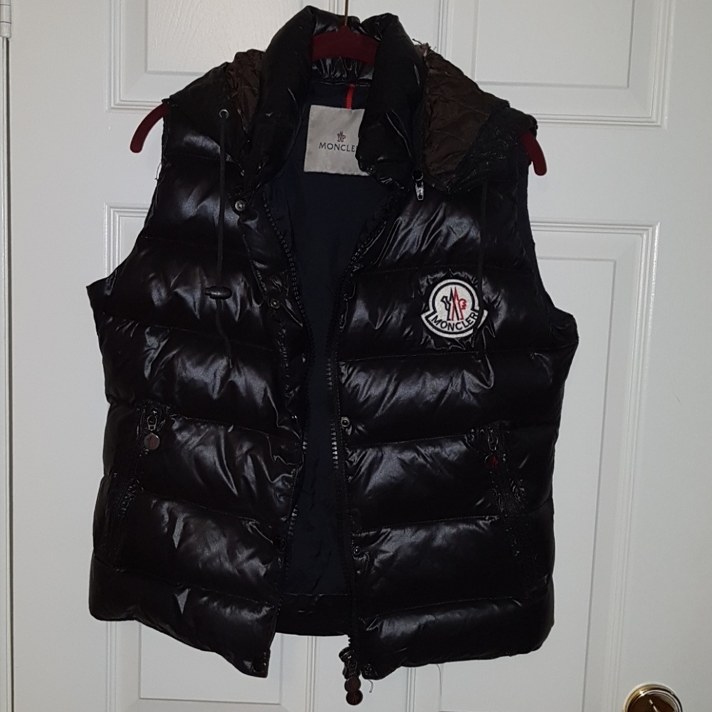 Moncler Maya Vest M Size 2 Medium
